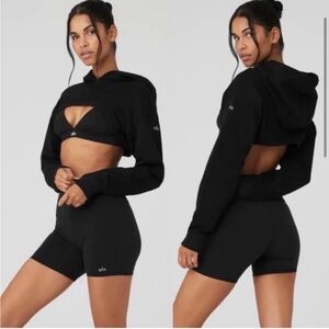 NWOT Alo Shrug It Off Cropped Hoodie